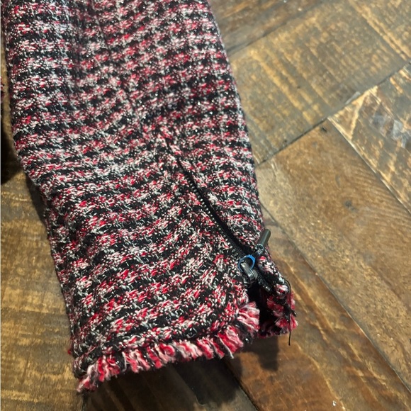 White House Black Market Black and Pink Tweed Blazer in 4P. Great condition! - Picture 8 of 16